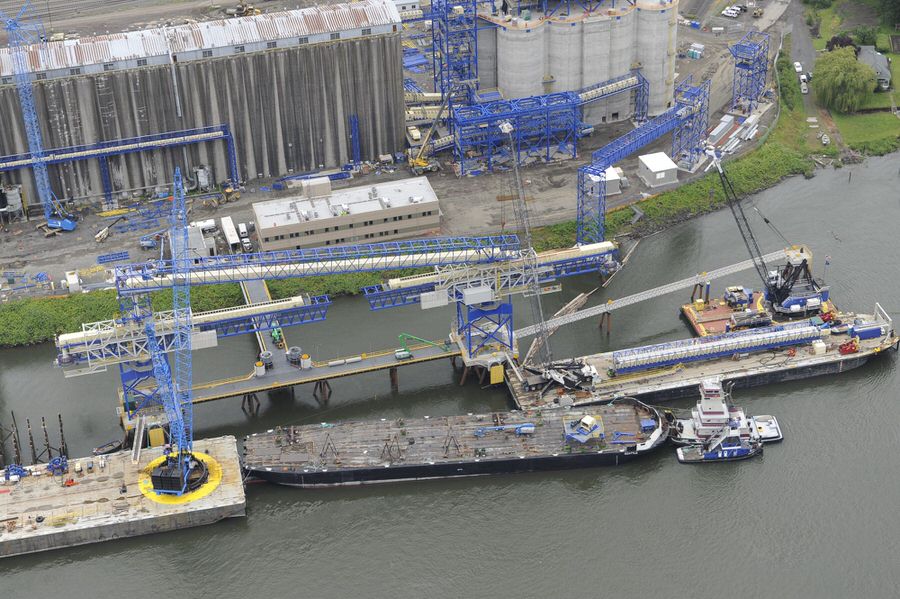 Temco-Kalama Shiploader Erection and Loadout